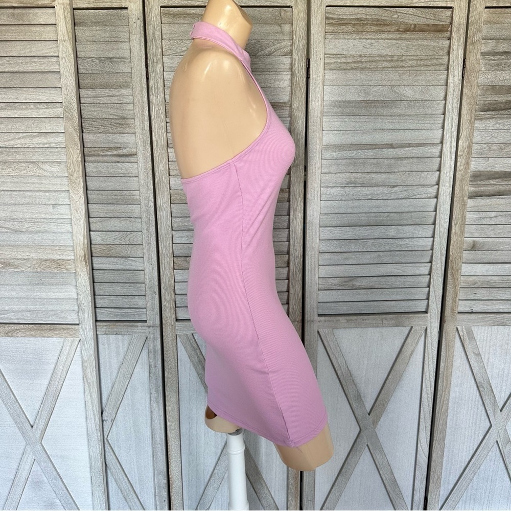 SUPERDOWN ORIANA RIBBED HALTER DRESS - Picture 10 of 13